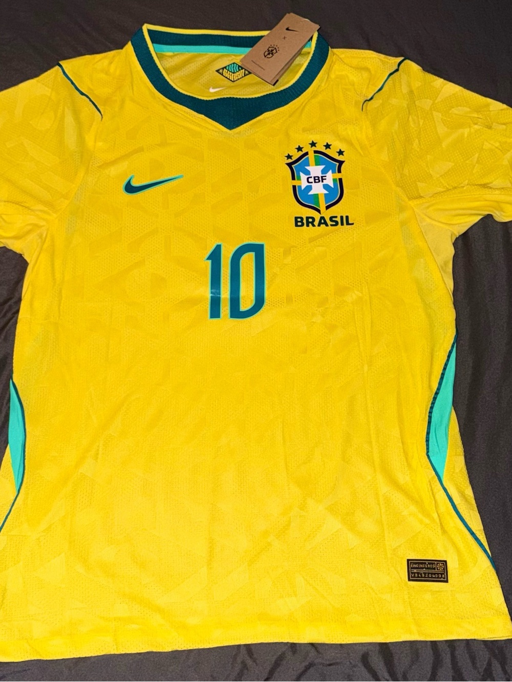 Brazil Neymar Jr #10 Yellow Soccer Jersey World Cup 2026 Home Slim Fit - Picture 2 of 5